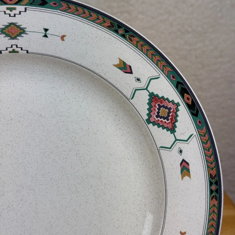 Studio Nova‎ Adirondack Y2201 Serving Plate Southwestern Tribal Speckled 12